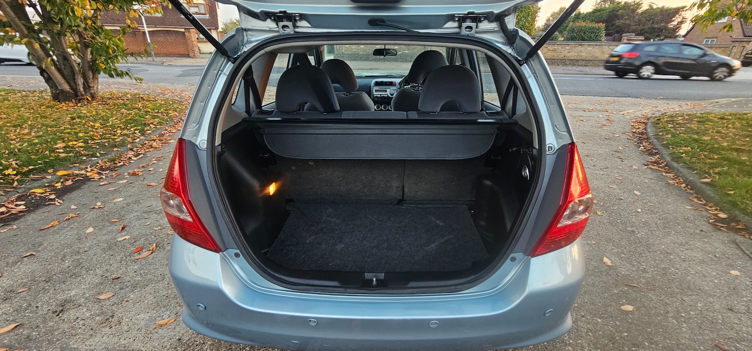 Used Honda Jazz 2007 for sale - 76246404: Photo 12