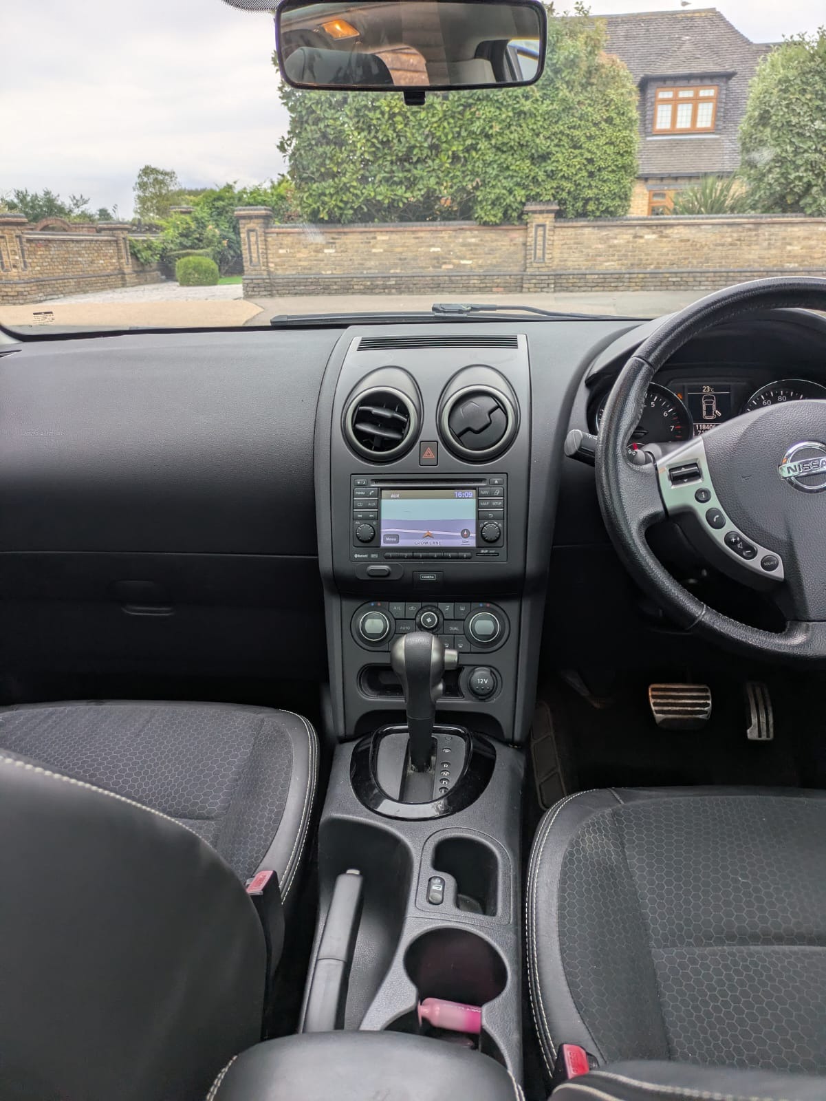 Vehicle 28