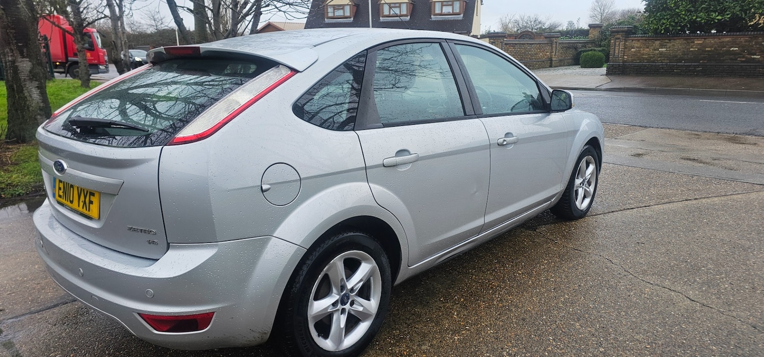 Used Ford Focus 2010 for sale - 77292197: Photo 11