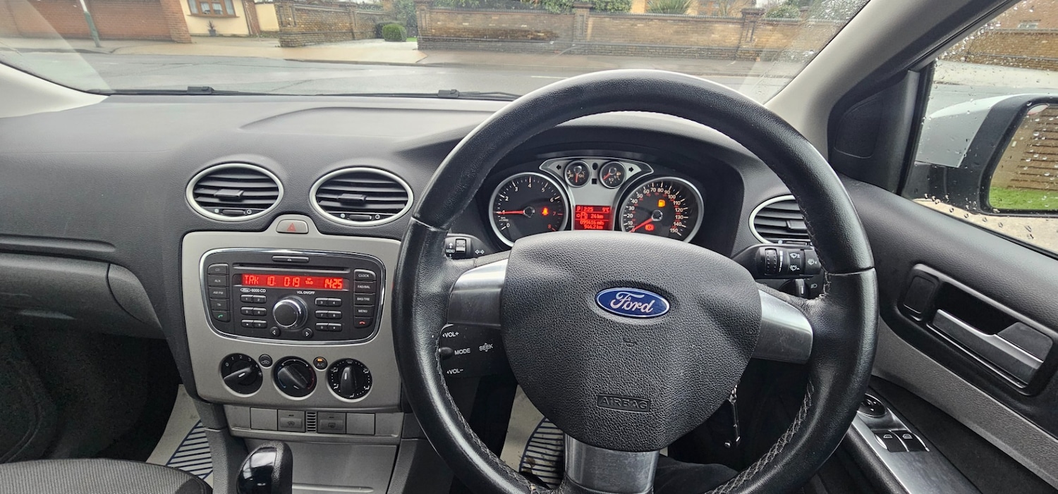 Used Ford Focus 2010 for sale - 77292197: Photo 20