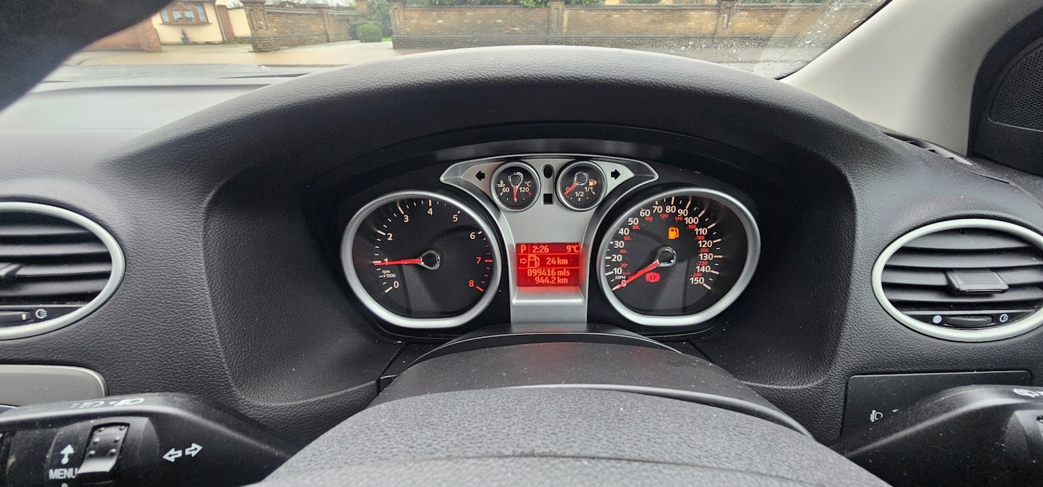 Used Ford Focus 2010 for sale - 77292197: Photo 21