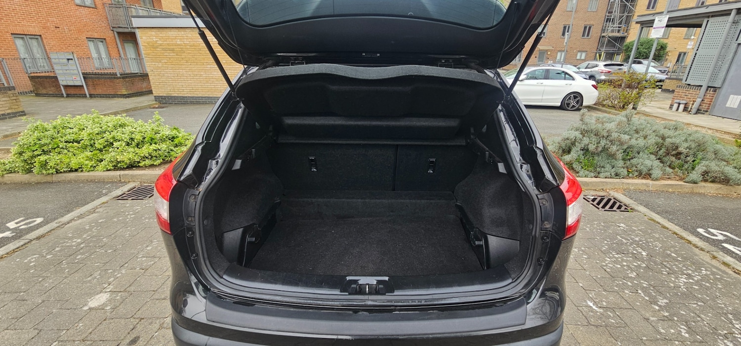 Used Nissan Qashqai 2014 for sale - 78206059: Photo 14