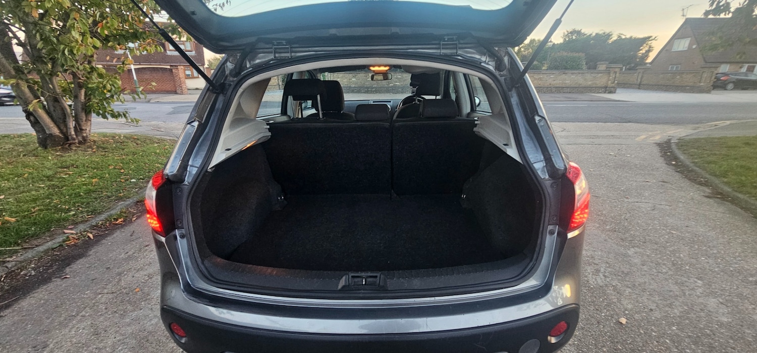 Used Nissan Qashqai 2012 for sale - 76128662: Photo 13