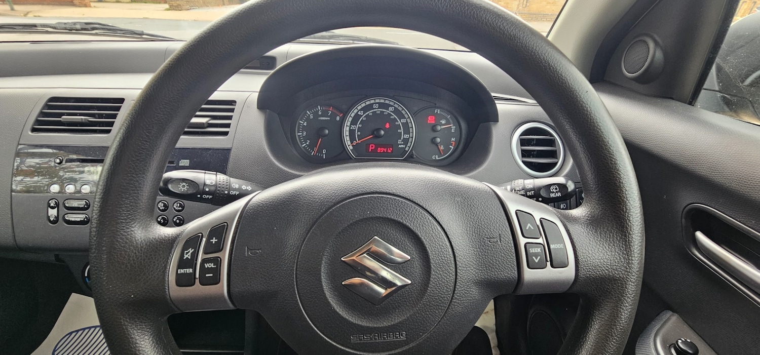 Used Suzuki Swift 2005 for sale - 76358360: Photo 17