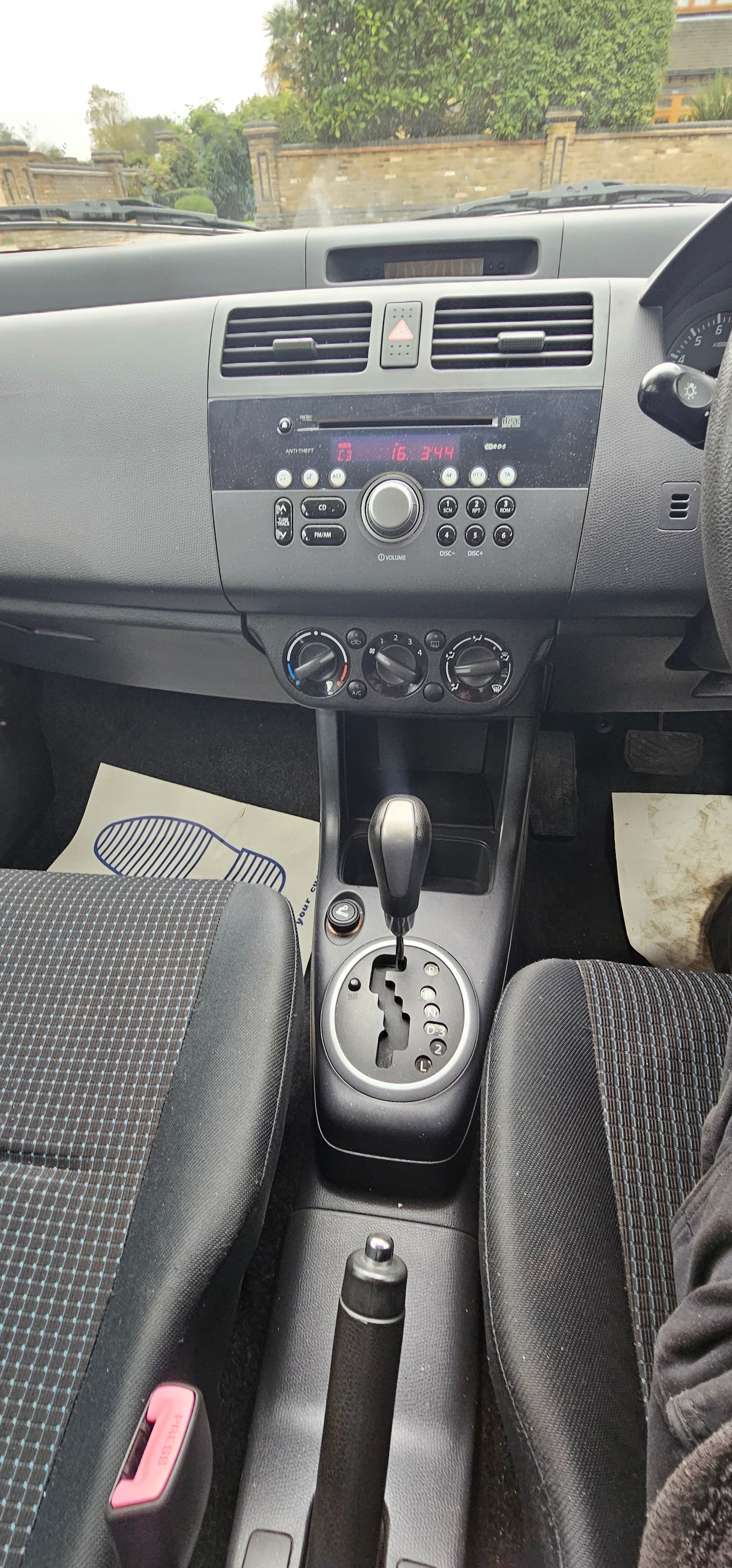 Used Suzuki Swift 2005 for sale - 76358360: Photo 18