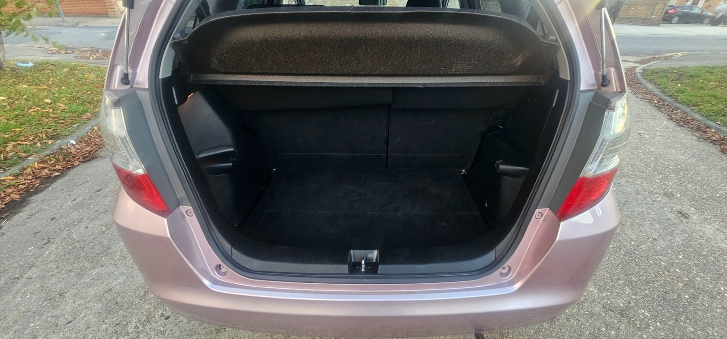 Used Honda Jazz 2009 for sale - 76380475: Photo 14