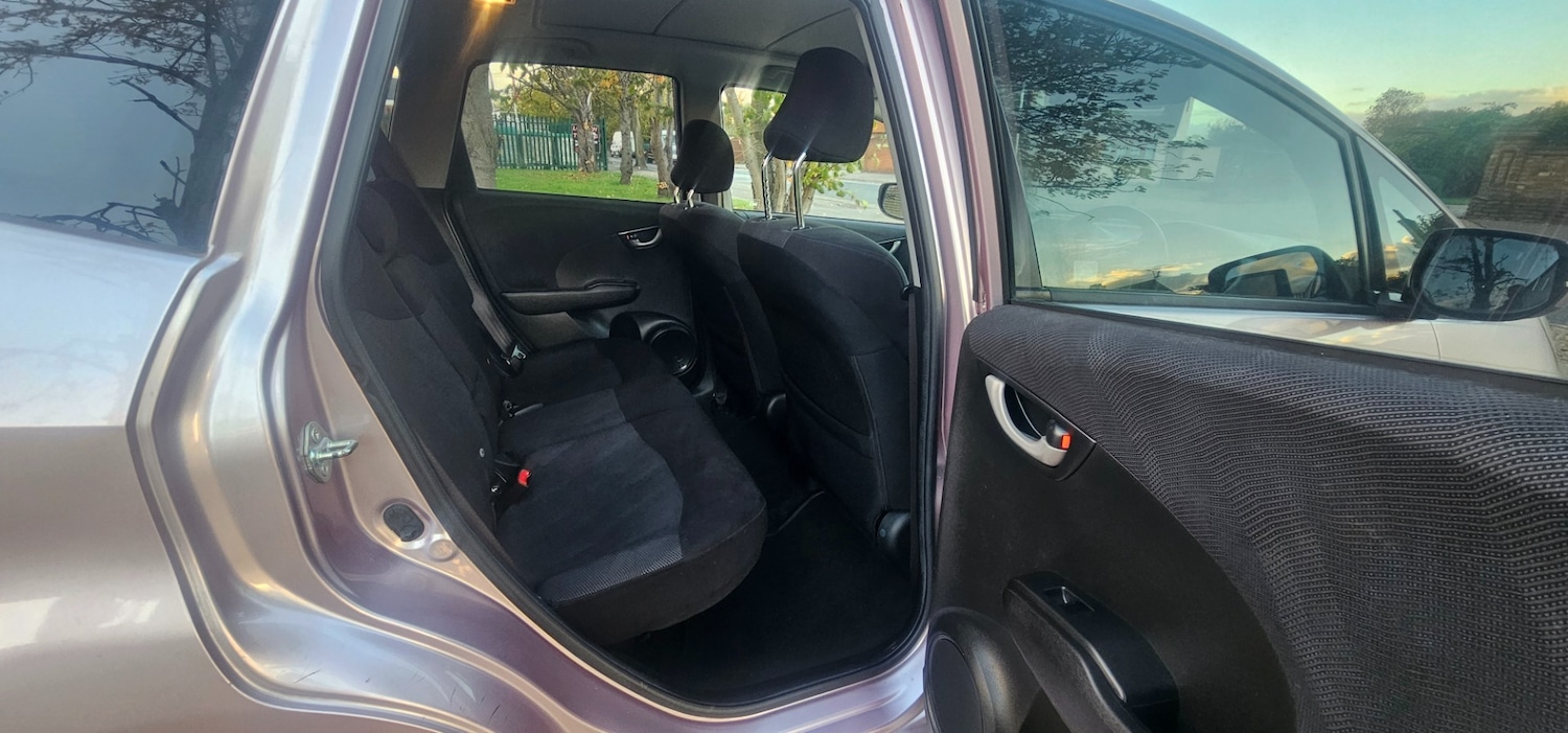 Used Honda Jazz 2009 for sale - 76380475: Photo 18