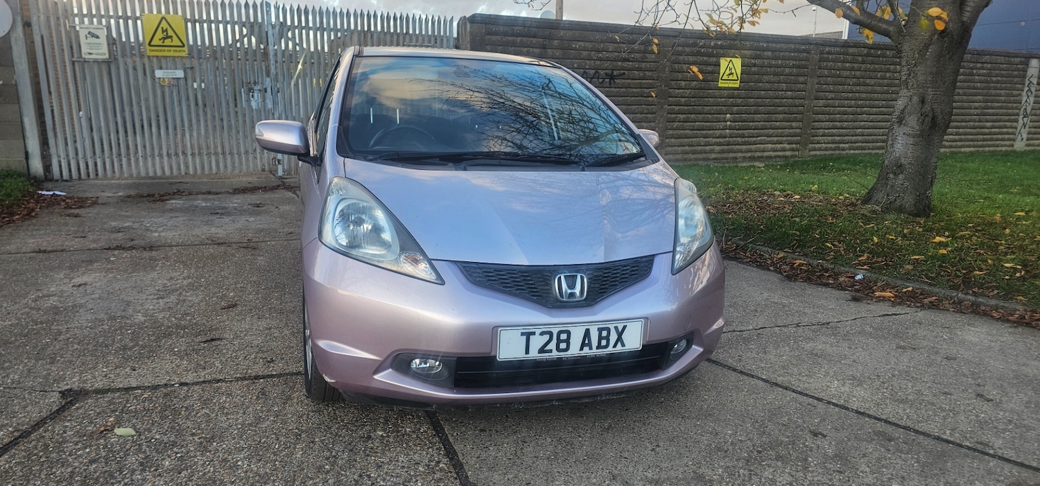 Used Honda Jazz 2009 for sale - 76380475: Photo 2