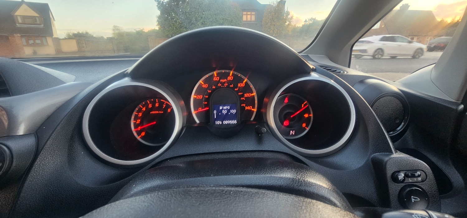 Used Honda Jazz 2009 for sale - 76380475: Photo 21