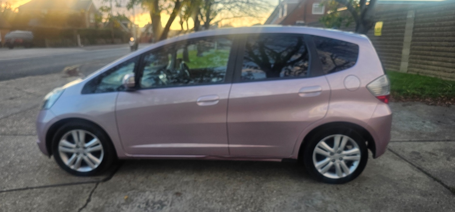 Used Honda Jazz 2009 for sale - 76380475: Photo 6