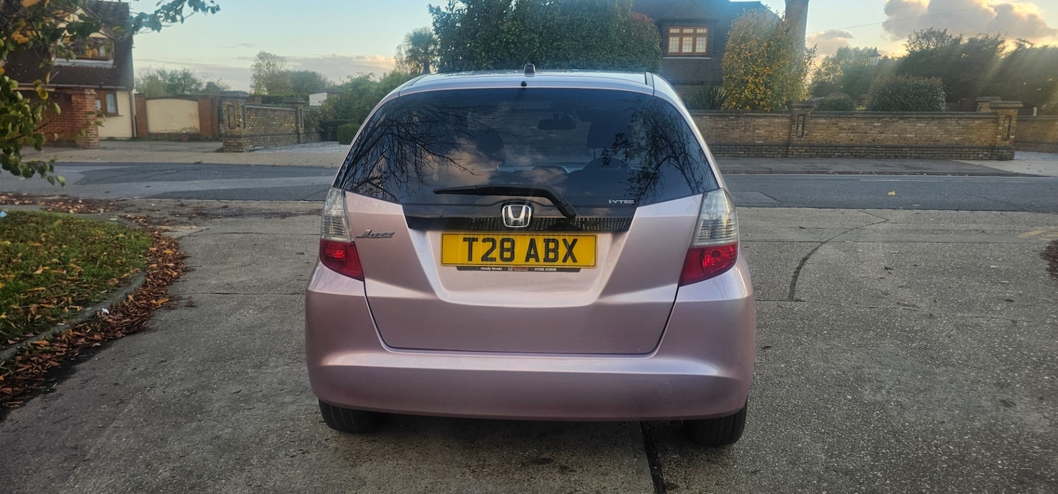 Used Honda Jazz 2009 for sale - 76380475: Photo 9