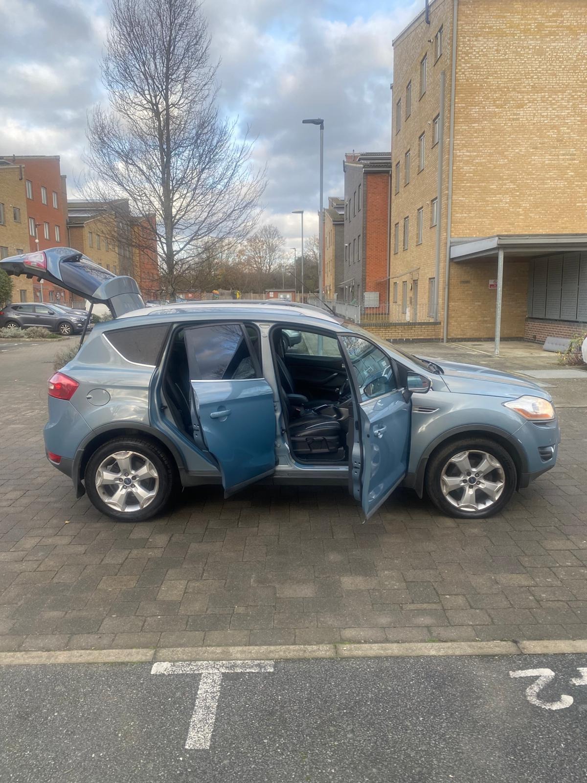 Used Ford Kuga 2009 for sale - 76997915: Photo 9