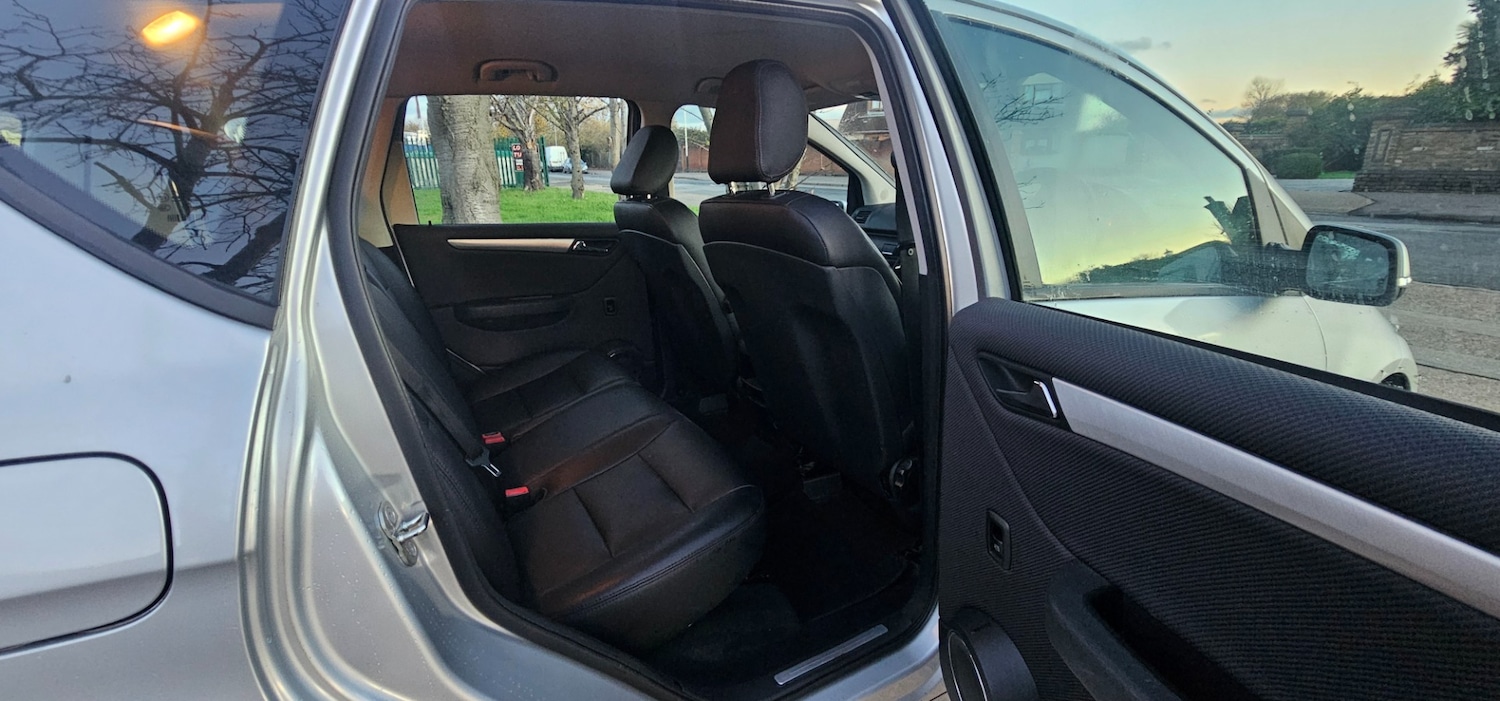 Used Mercedes-Benz A-Class 2012 for sale - 76759771: Photo 16