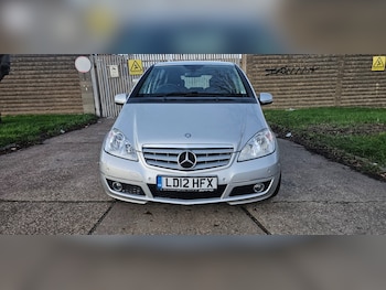 Used Mercedes-Benz A-Class 2012 for sale - 76759771: Photo