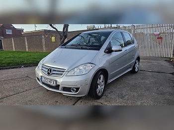 Used Mercedes-Benz A-Class 2012 for sale - 76759771: Photo