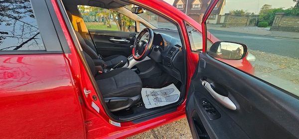 Used Toyota Auris 2011 for sale - 76246371: Photo 17
