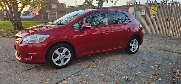 Used Toyota Auris 2011 for sale - 76246371: Photo 5