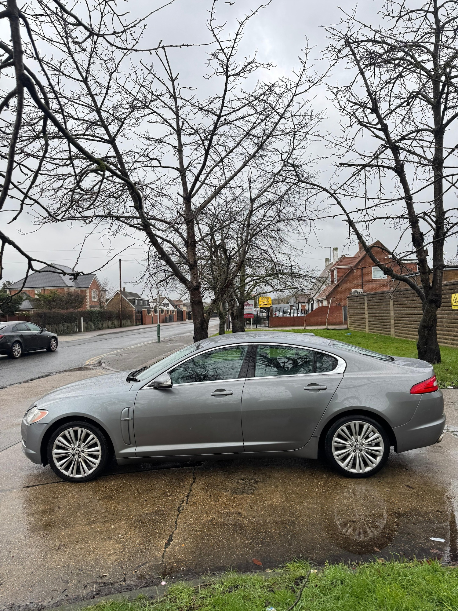 Used Jaguar XF 2011 for sale - 77682254: Photo 3