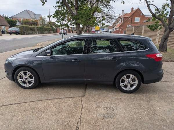 Used Ford Focus 2013 for sale - 75514352: Photo 5
