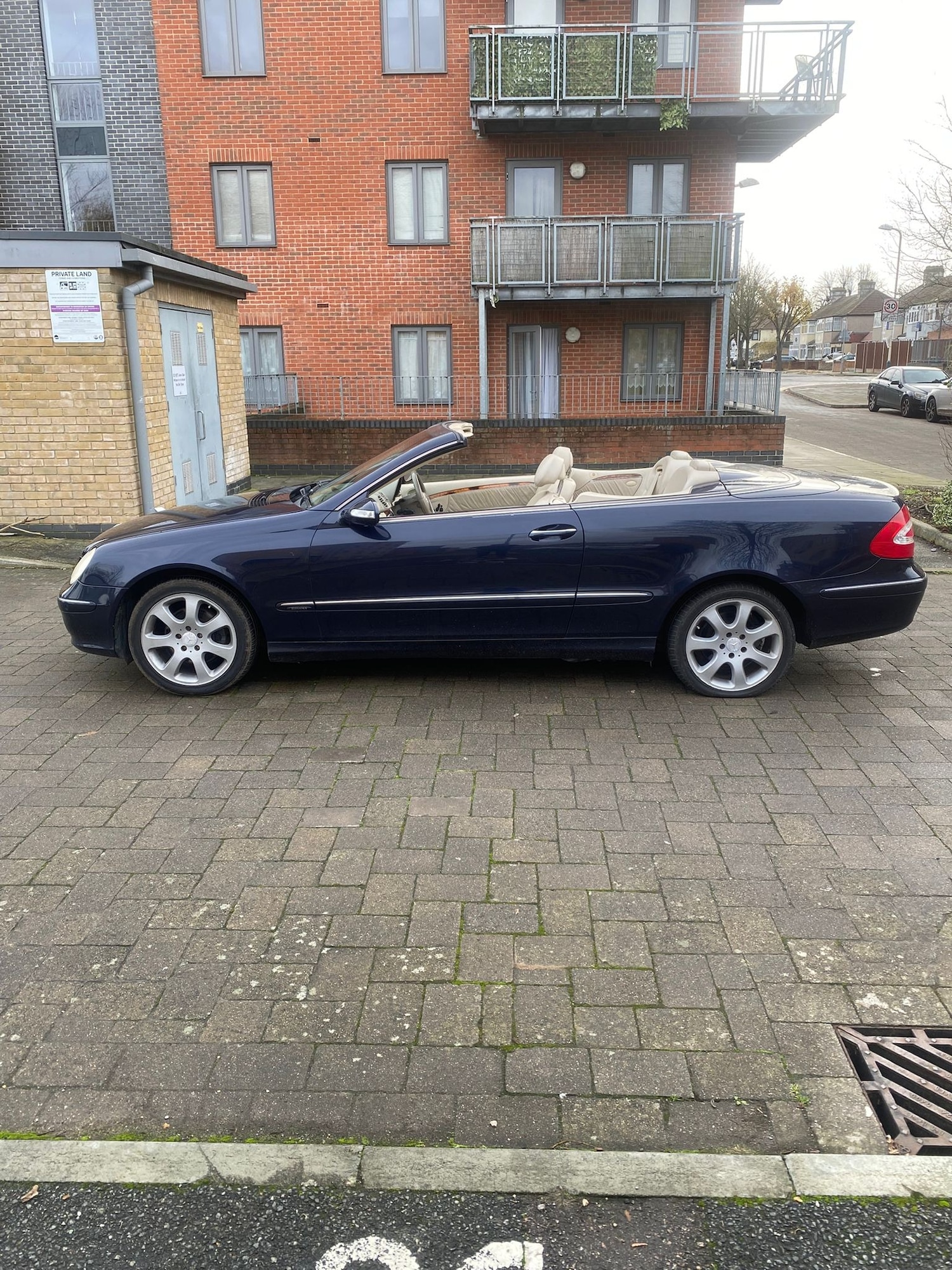 Used Mercedes-Benz CLK 2003 for sale - 76887882: Photo 17