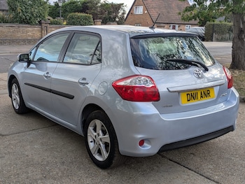 Used Toyota Auris 2011 for sale - 75587557: Photo