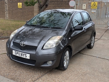 Used Toyota Yaris 2011 for sale - 75740626: Photo