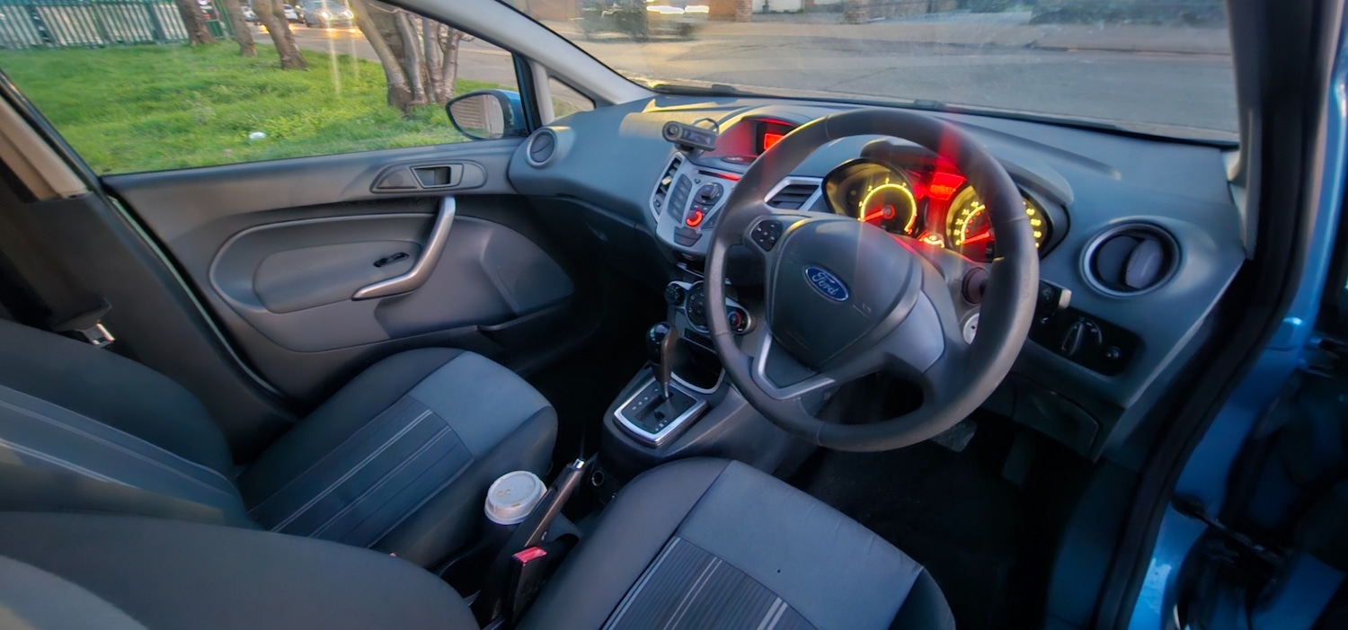 Used Ford Fiesta 2010 for sale - 77659242: Photo 15