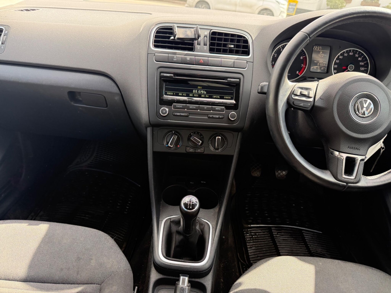 Used Volkswagen Polo 2012 for sale - 78056014: Photo 24