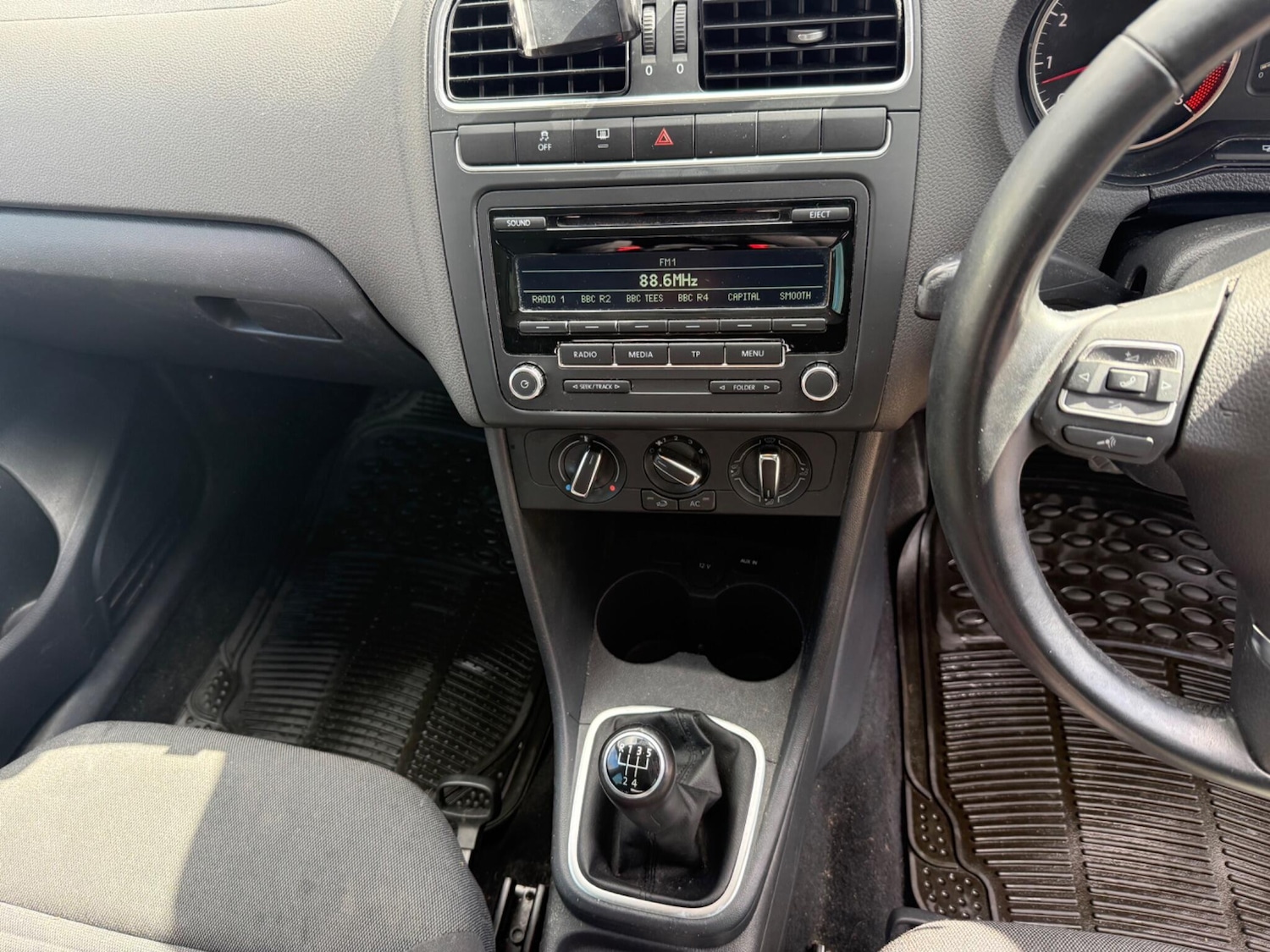 Used Volkswagen Polo 2012 for sale - 78056014: Photo 28