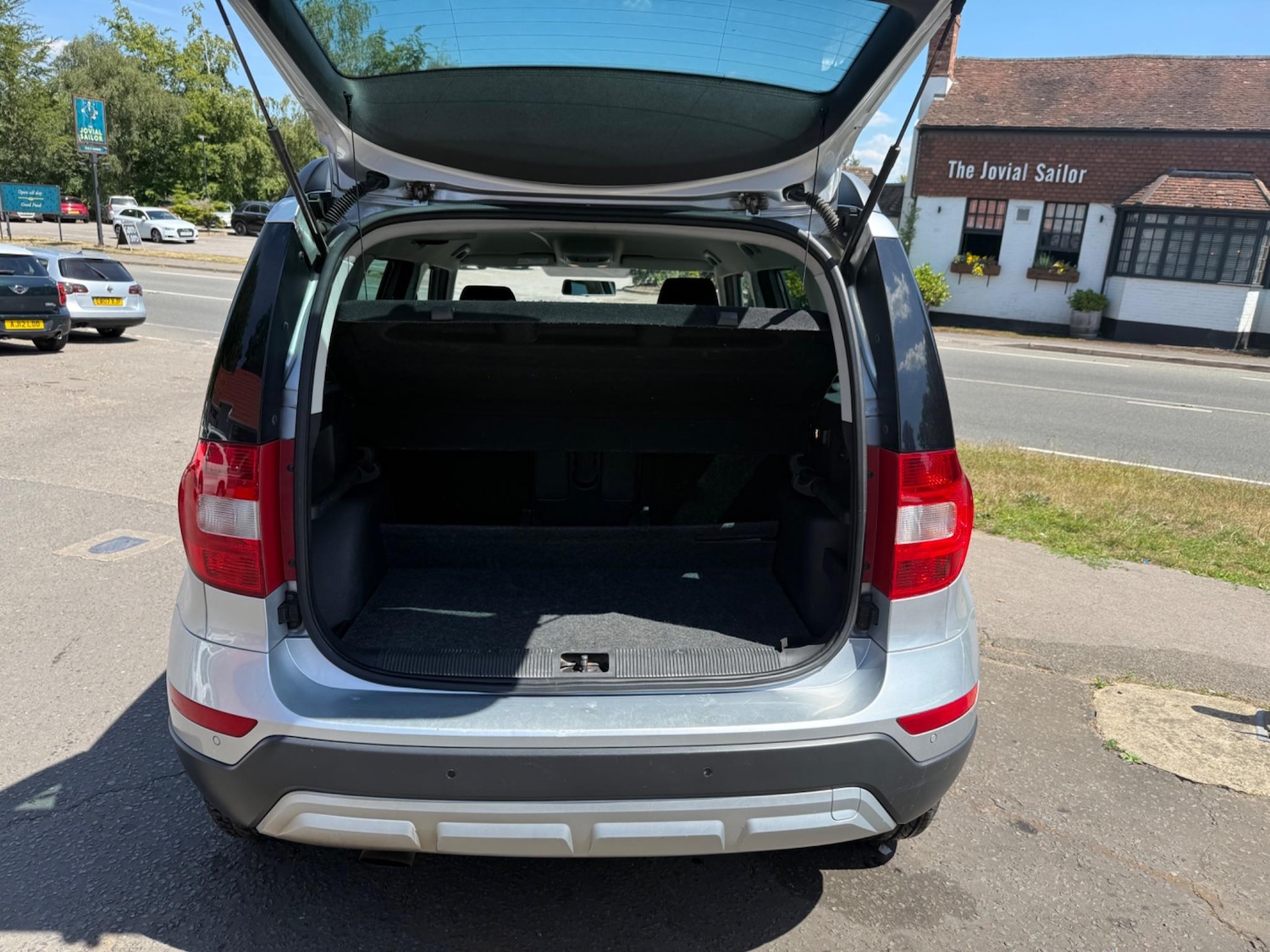 Used Skoda Yeti 2015 for sale - 76412417: Photo 15