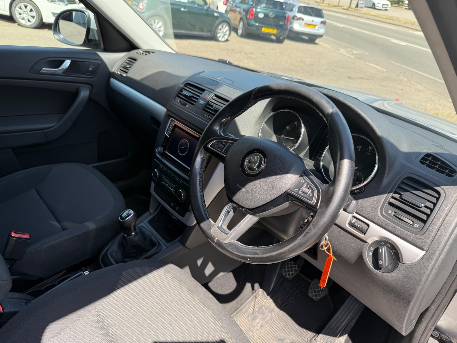 Used Skoda Yeti 2015 for sale - 76412417: Photo 25