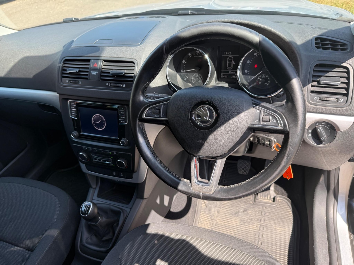 Used Skoda Yeti 2015 for sale - 76412417: Photo 26