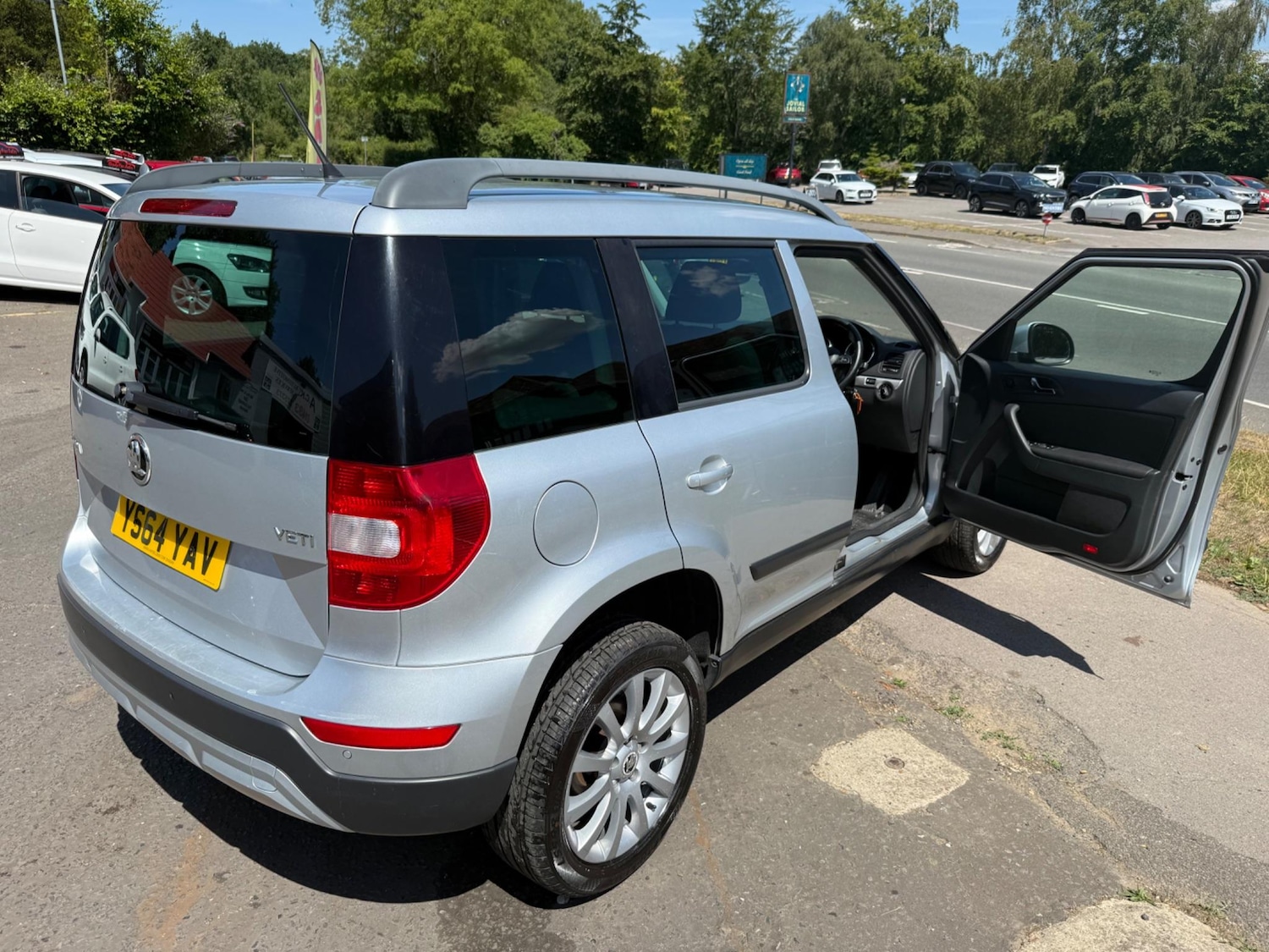 Used Skoda Yeti 2015 for sale - 76412417: Photo 32