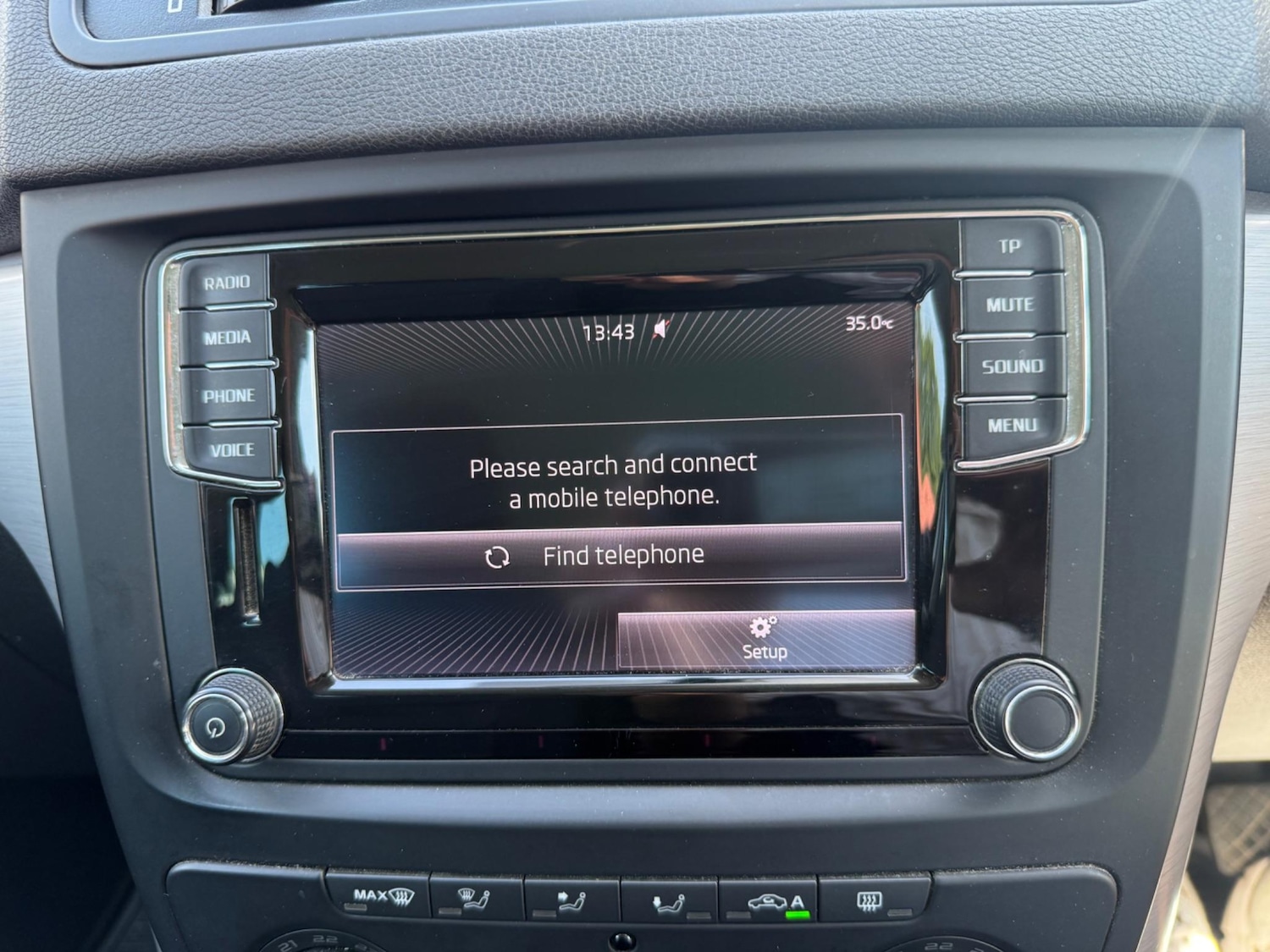 Used Skoda Yeti 2015 for sale - 76412417: Photo 34