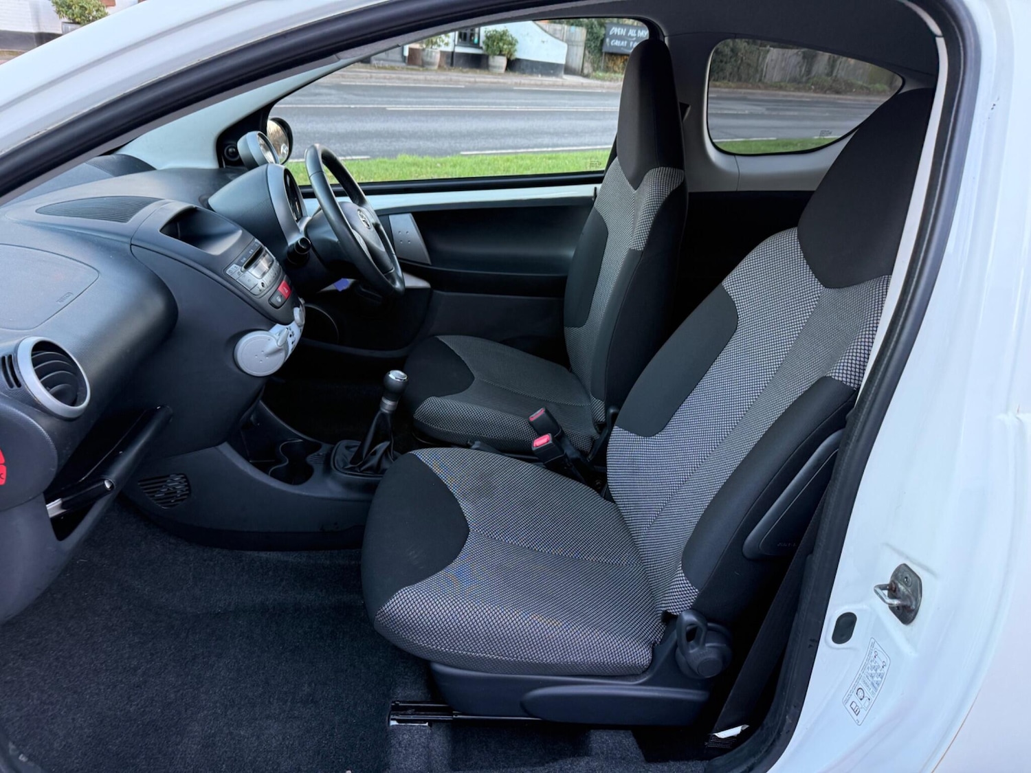 Used Toyota AYGO 2012 for sale - 78201542: Photo 18