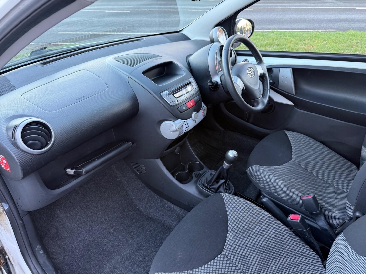 Used Toyota AYGO 2012 for sale - 78201542: Photo 19