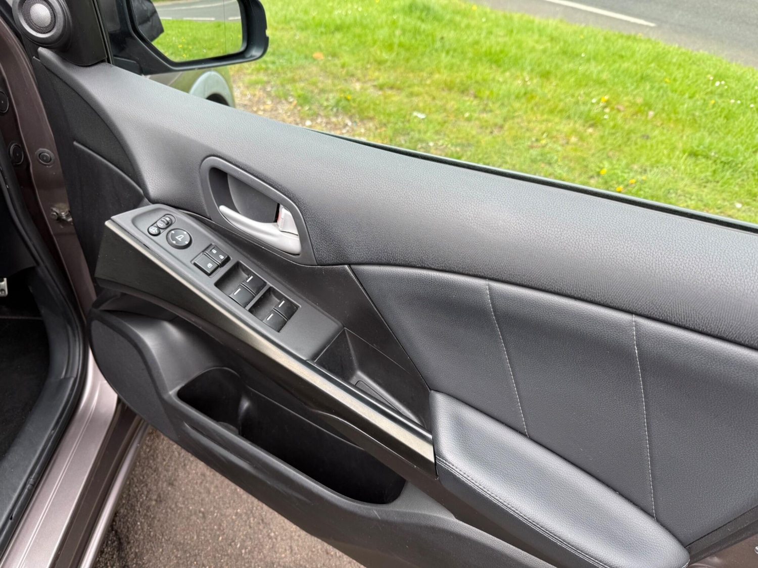 Used Honda Civic 2012 for sale - 78122232: Photo 32