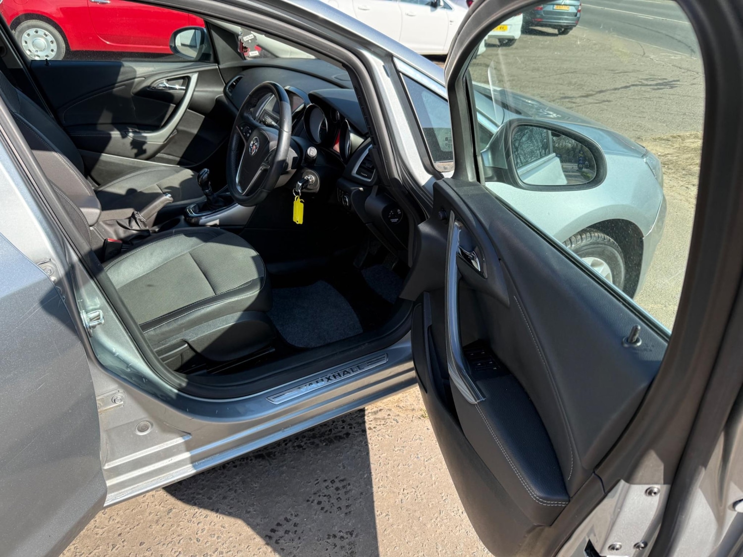 Used Vauxhall Astra 2013 for sale - 76412413: Photo 13