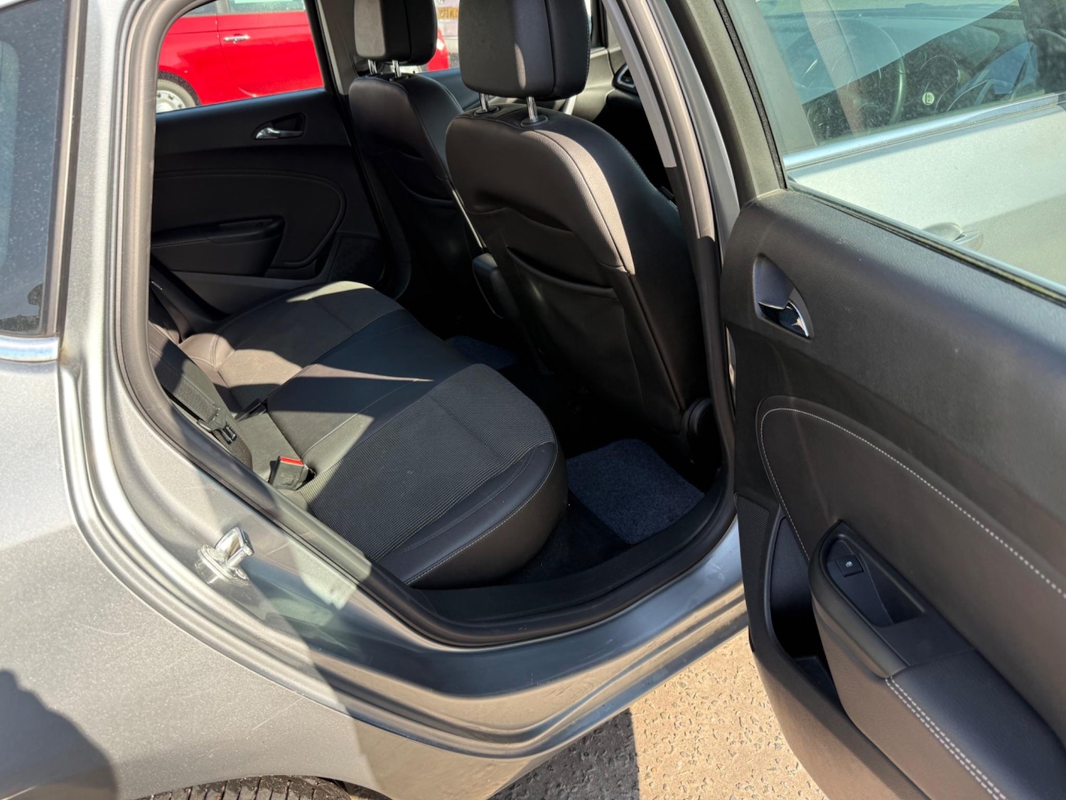 Used Vauxhall Astra 2013 for sale - 76412413: Photo 21