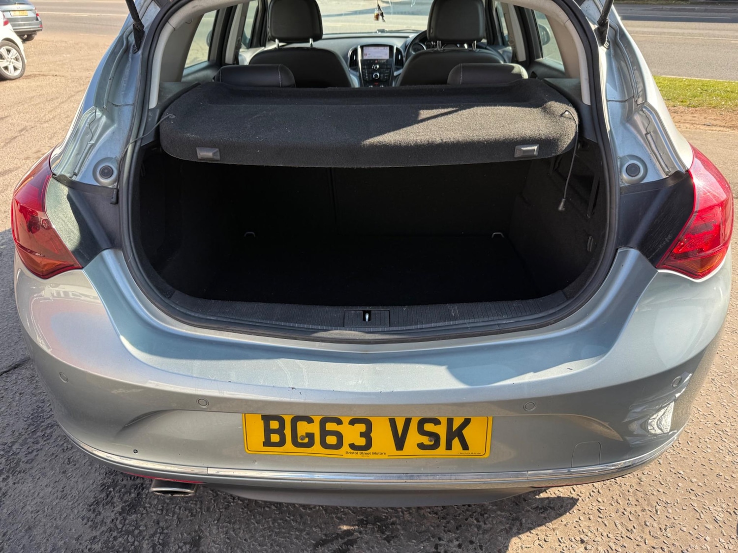 Used Vauxhall Astra 2013 for sale - 76412413: Photo 23