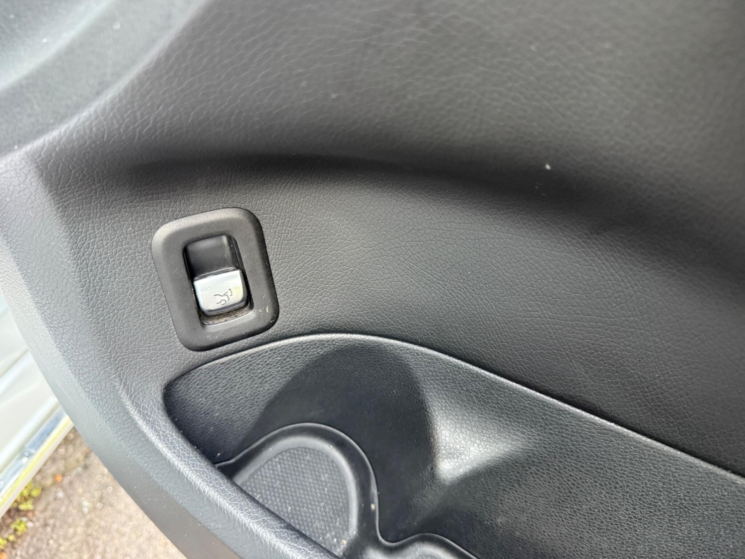 Used Mercedes-Benz C Class 2014 for sale - 76545932: Photo 30