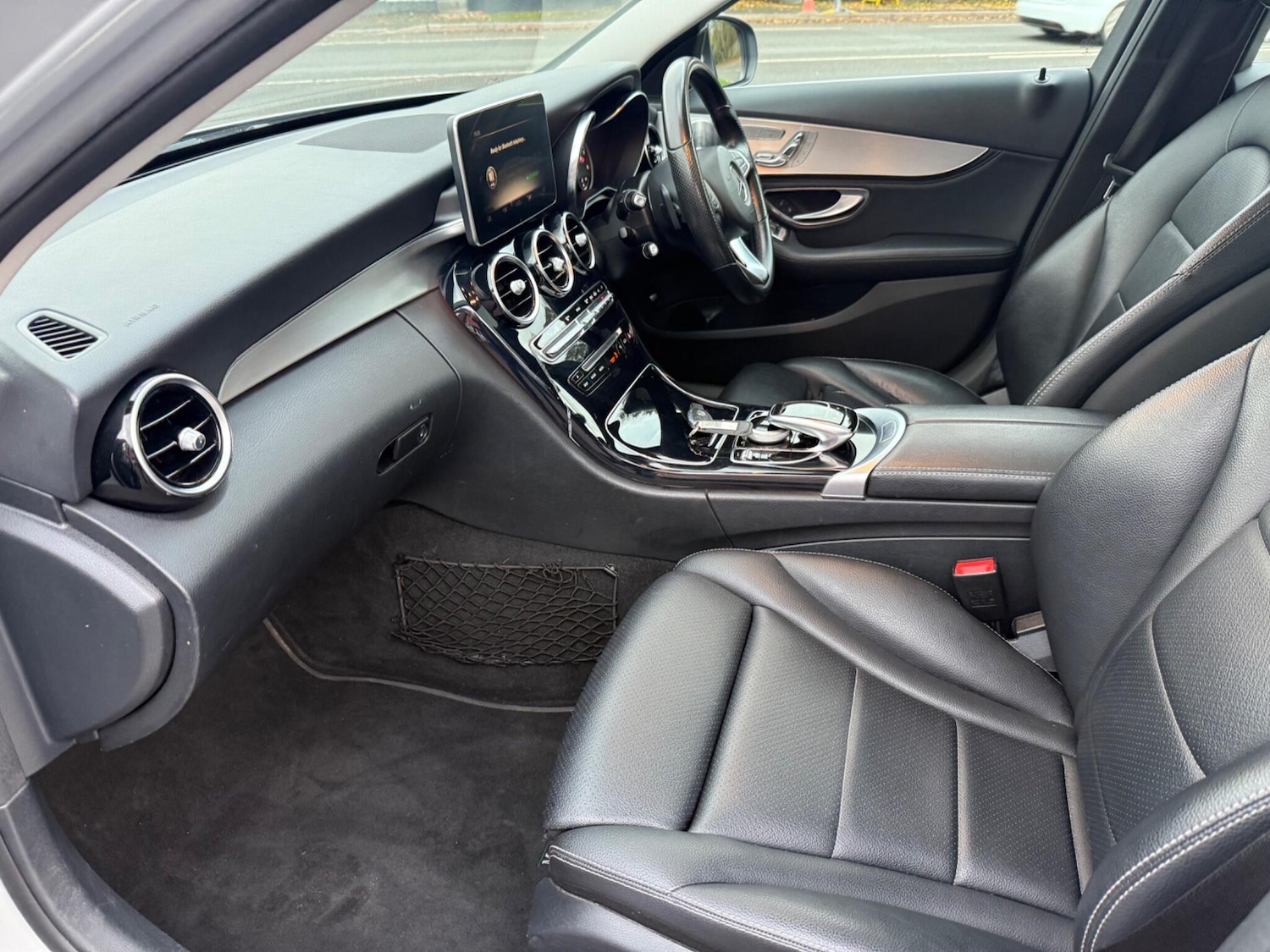 Used Mercedes-Benz C Class 2014 for sale - 76545932: Photo 41