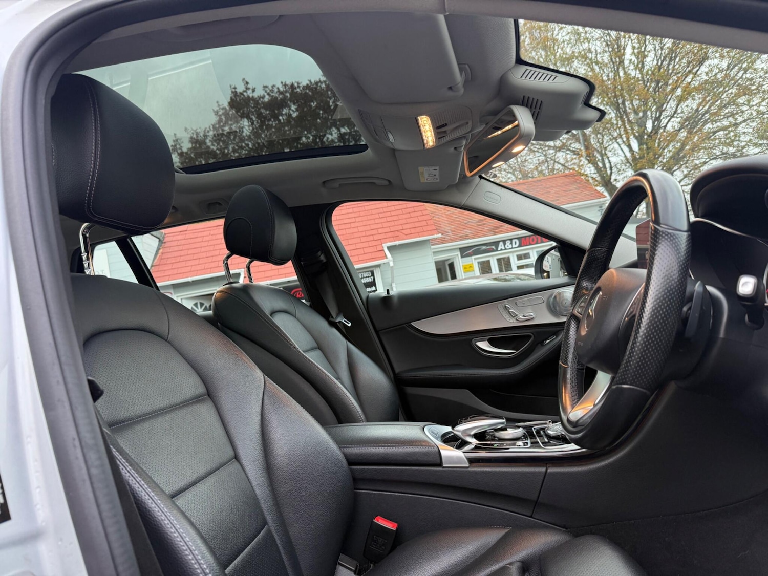 Used Mercedes-Benz C Class 2014 for sale - 76545932: Photo 42