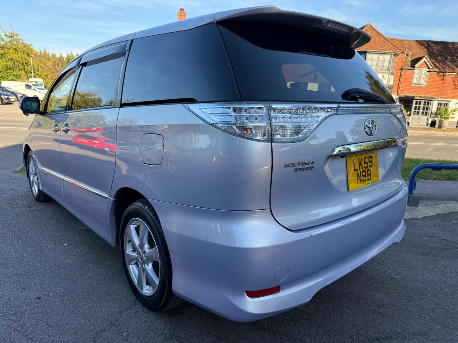 Used Toyota Estima 2021 for sale - 76438908: Photo 4