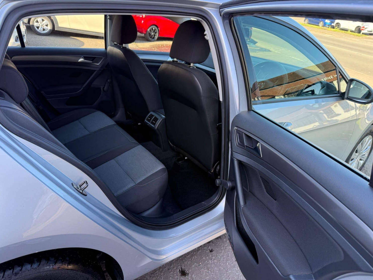 Used Volkswagen Golf 2013 for sale - 77919078: Photo 23