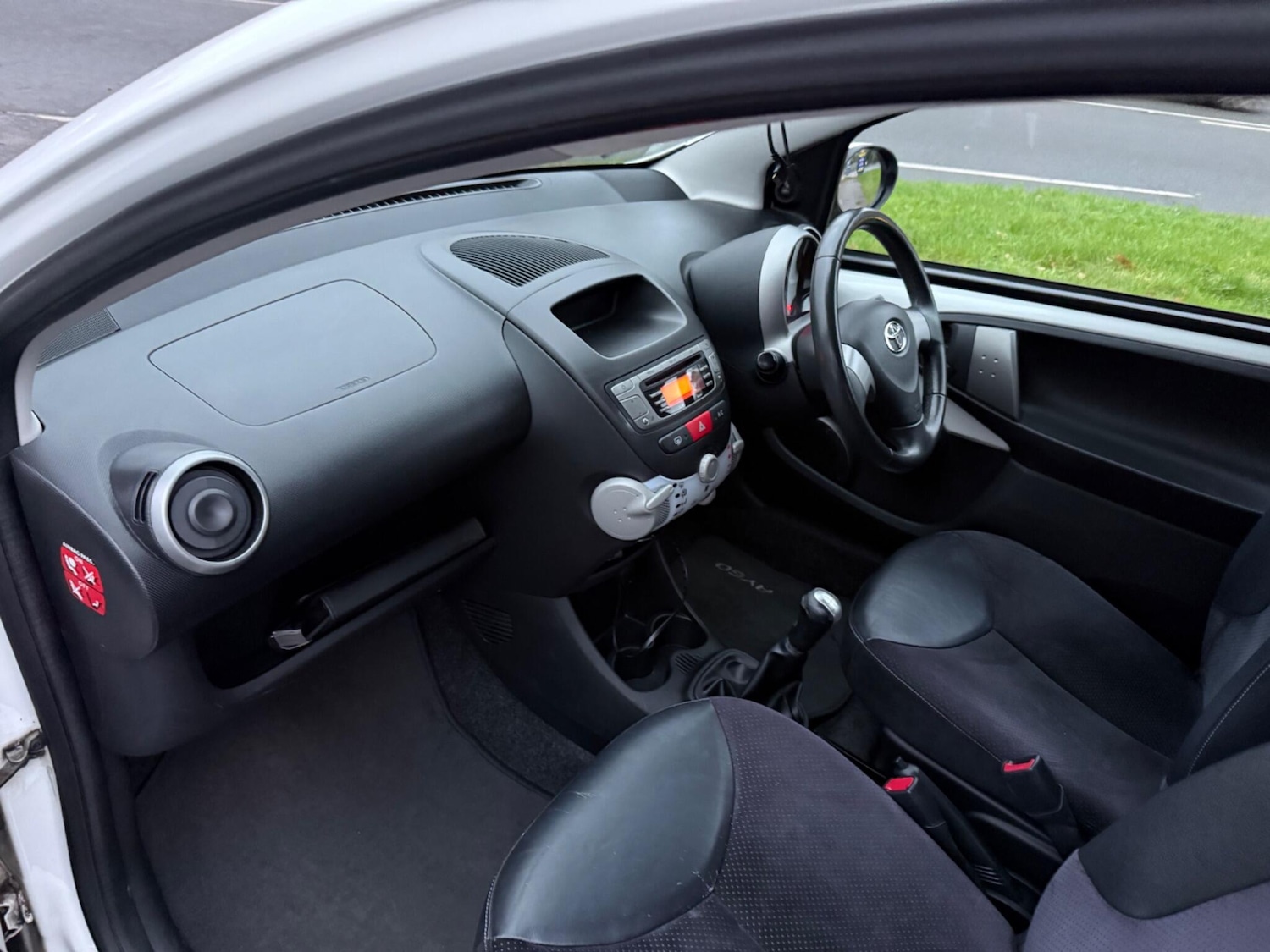 Used Toyota AYGO 2013 for sale - 76724120: Photo 12