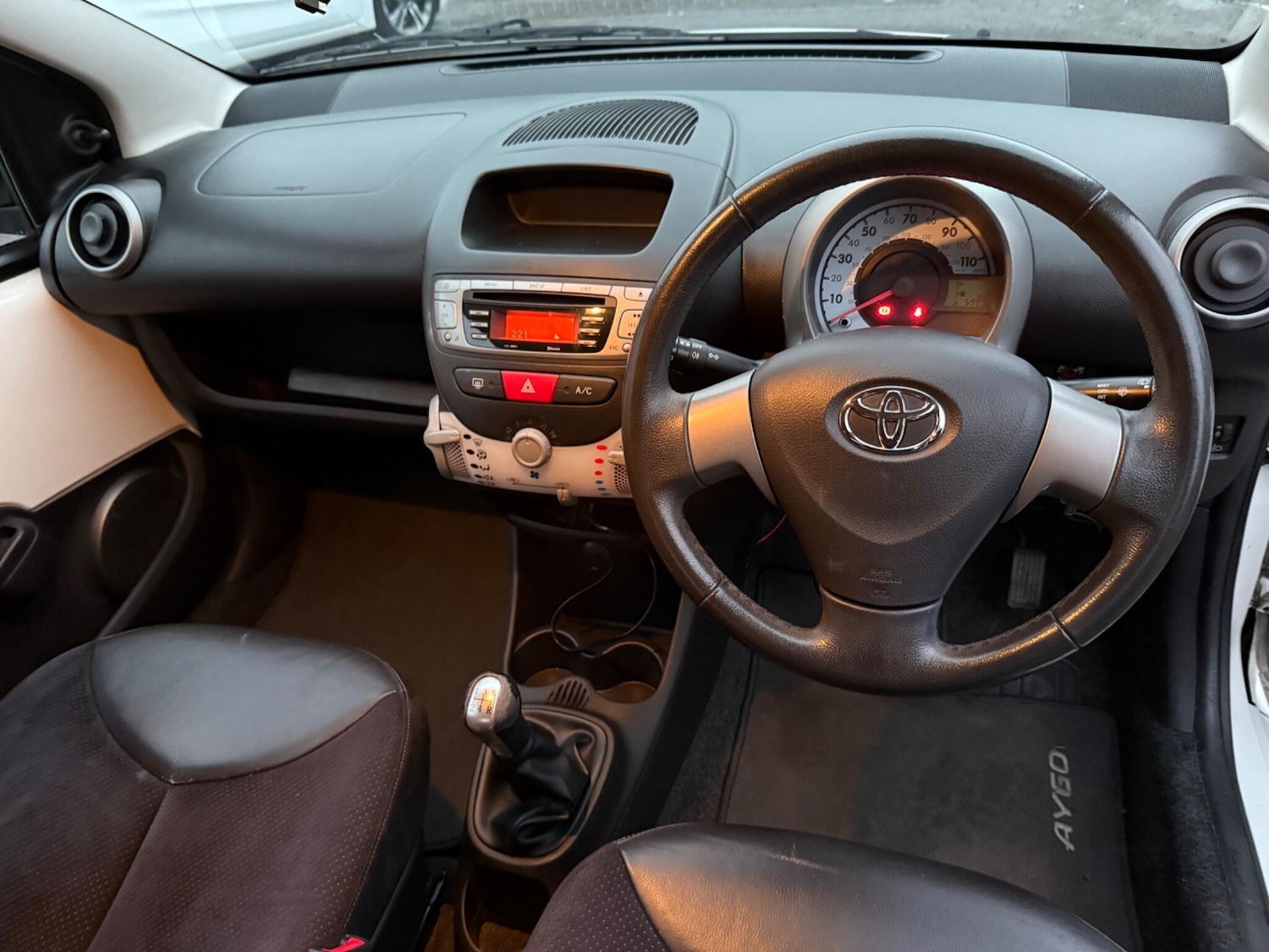 Used Toyota AYGO 2013 for sale - 76724120: Photo 13