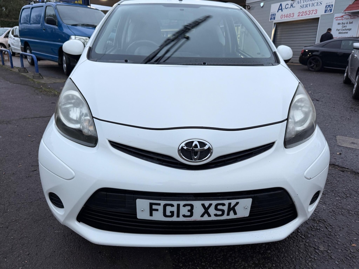 Used Toyota AYGO 2013 for sale - 76724120: Photo 2