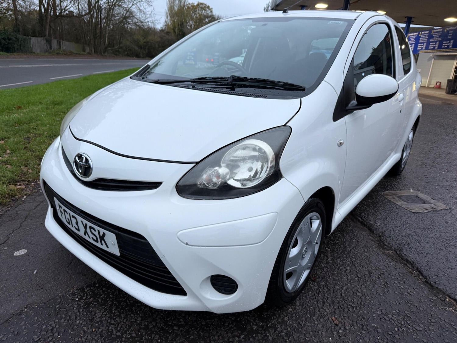 Used Toyota AYGO 2013 for sale - 76724120: Photo 3