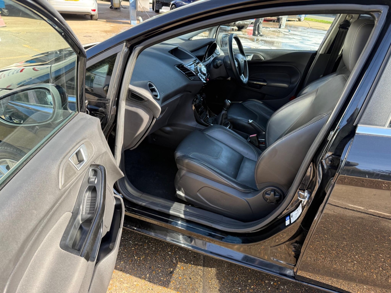 Used Ford Fiesta 2017 for sale - 77976142: Photo 10